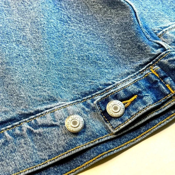 Old Navy Blue Jean Jacket size XXL Never been worn button front and on sleeve - Picture 12 of 16